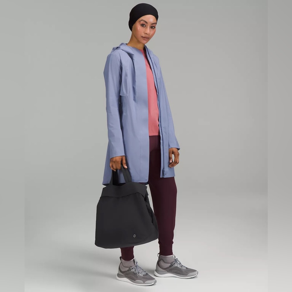 Lululemon On My Level Sport Bag